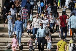 توسعه انسانی یا رشد اقتصادی؟ بررسی وضعیت ایران در مقایسه با استانداردهای جهانی