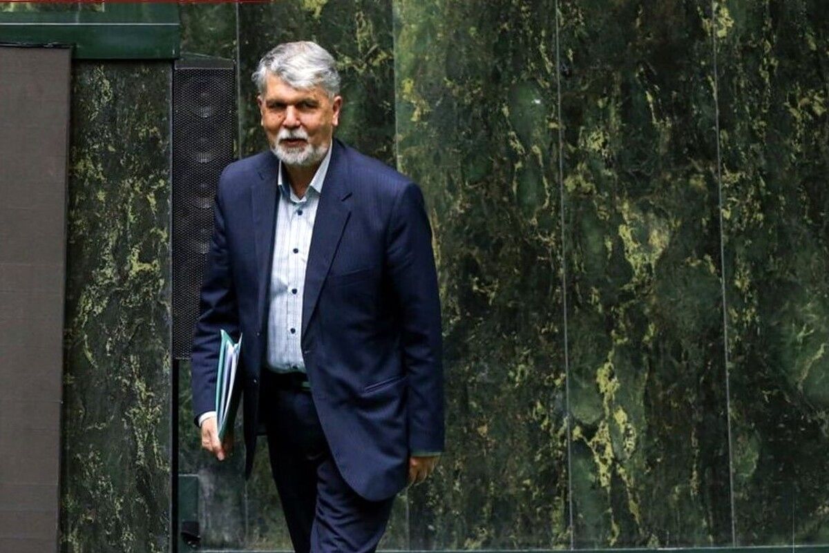 کارت زرد مجلس به وزیر فرهنگ و ارشاد اسلامی