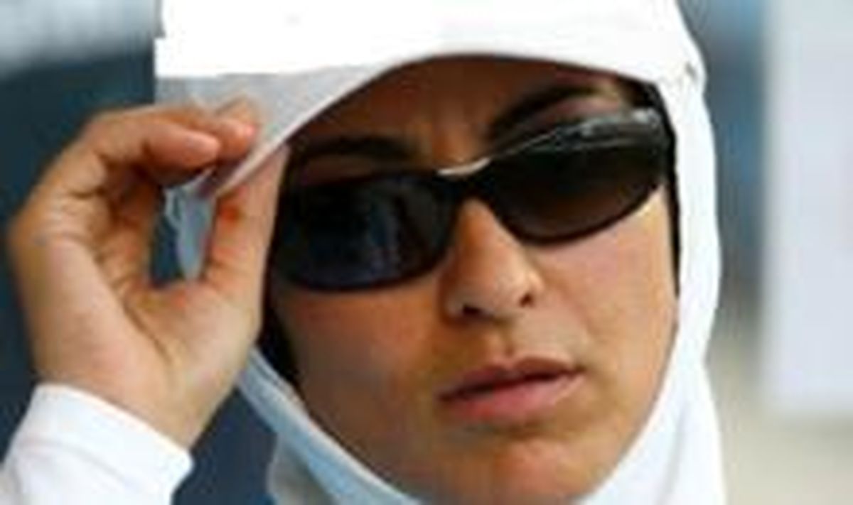 مظفر راهی اسپانیا شد