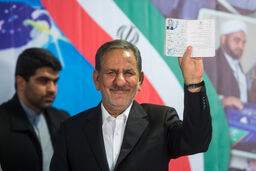 جهانگیری: ما با آقای روحانی در کنار هم هستیم؛ مکمل هم هستیم / صریح گفته‌ام که آقای روحانی شخصیت اصلی جریان اعتدال و اصلاحات برای انتخابات است / من هم برنامه های خودم را دارم