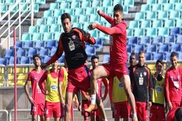 تمرینات پرسپولیس و پی اس جی در کنار هم 