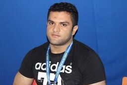 براری: از اردو تیم ملی وزنه برداری خط نخورده ام