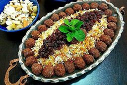 طرز تهیه رشته پلو با گوشت مجلسی خوشمزه