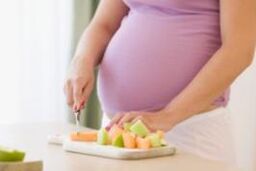 خوراکی های ممنوعه در دوران بارداری