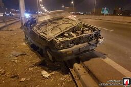 برخورد شدید پراید با گاردریل و واژگونی آن 