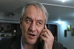 خبرنگاران را از جلسه بیرون کردند