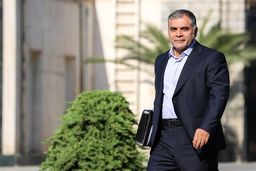 وزیر نفت: کاهش وابستگی به واردات بنزین با مدیریت مصرف امکان‌پذیر است