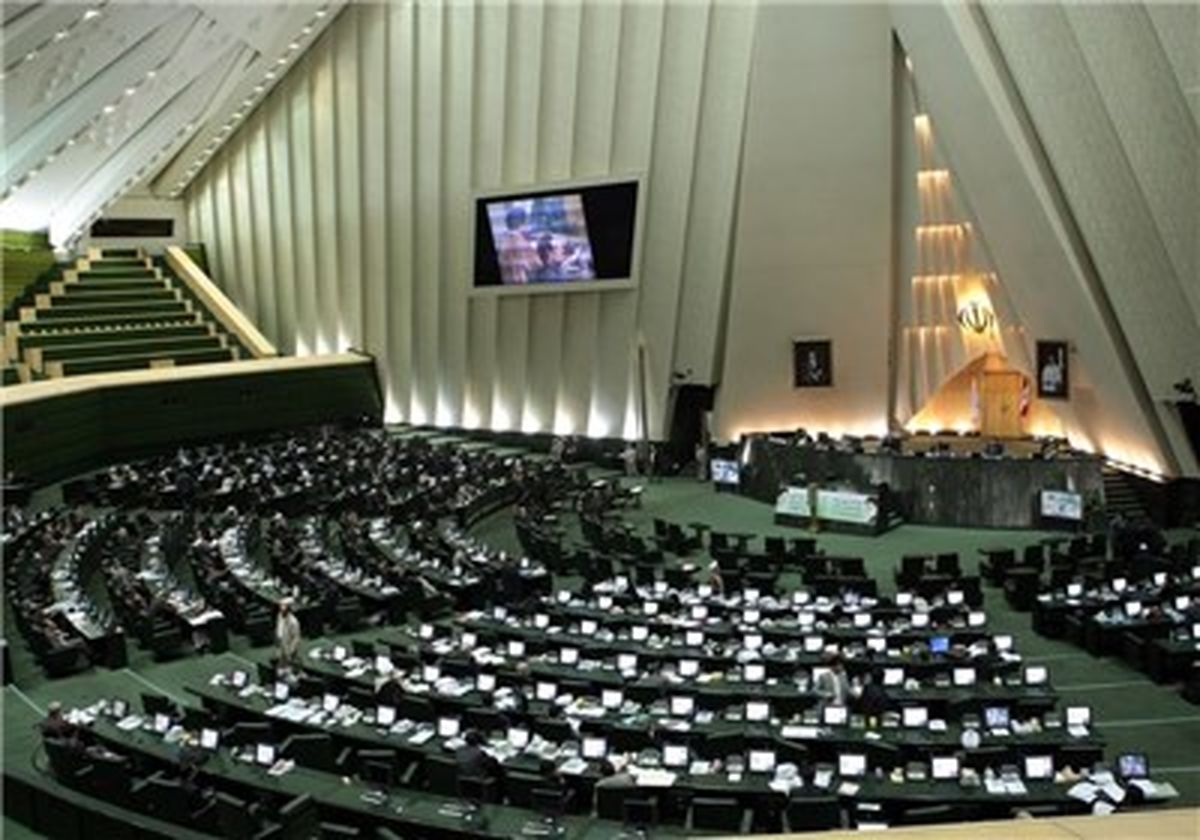 اسامی ۲۸ نماینده تاخیرکننده جلسه علنی امروز مجلس