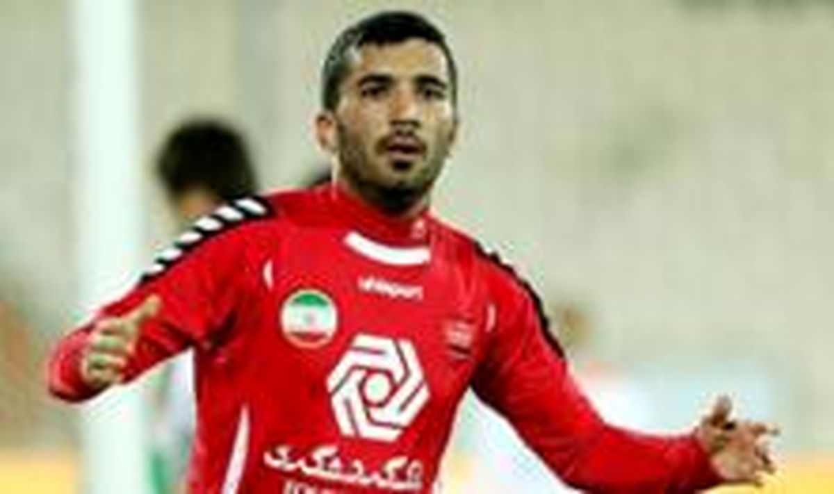 رخصت پاشایی از دایی و اعتراض سرمربی سرخپوشان به مسلمان