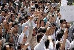 راهپیمایی مردم و دانشجویان در حمایت از شهدا و دستاوردهای هسته ای برگزار شد