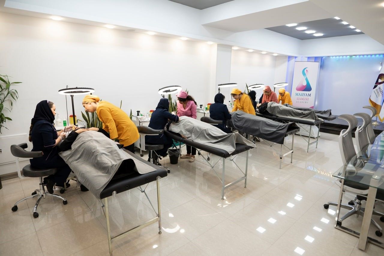 سوالات متداول با فیبروز ابرو + نکات مهم