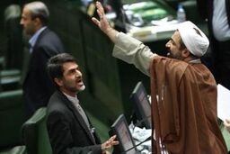 رفتارشناسی حامیان احمدی نژاد در جلسات رای اعتماد