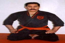 فرهاد وارسته، اولین کاراته کای ایران