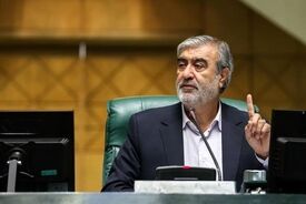  صنعت هسته‌ای کشورمان هیچ‌گاه آسیب‌پذیر نیست/ اروپا دست به اقدامات ناشیانه نزند