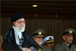 به هیئت دیپلماسی دولت عزیزمان خوشبین هستیم