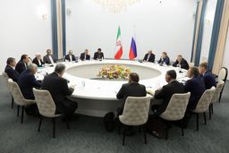 عارف: راهبرد ایران، عدم دخالت نیروهای خارجی در ژئوپلیتیک منطقه است