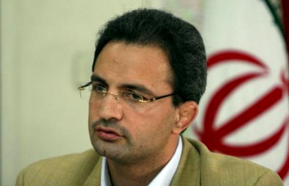 وزارت ورزش و جوانان به لحاظ قانونی هیچ پولی را به باشگاهها پرداخت نمی کند / وظیفه وزارت ورزش سامان دهی به وضعیت سرخابی ها است