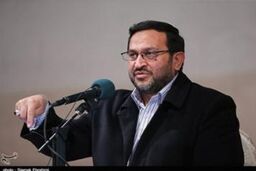 نباید برای مقاصد سیاسی قشر عزیز هنرمندان را مستغنی از " ارشاد " بدانیم