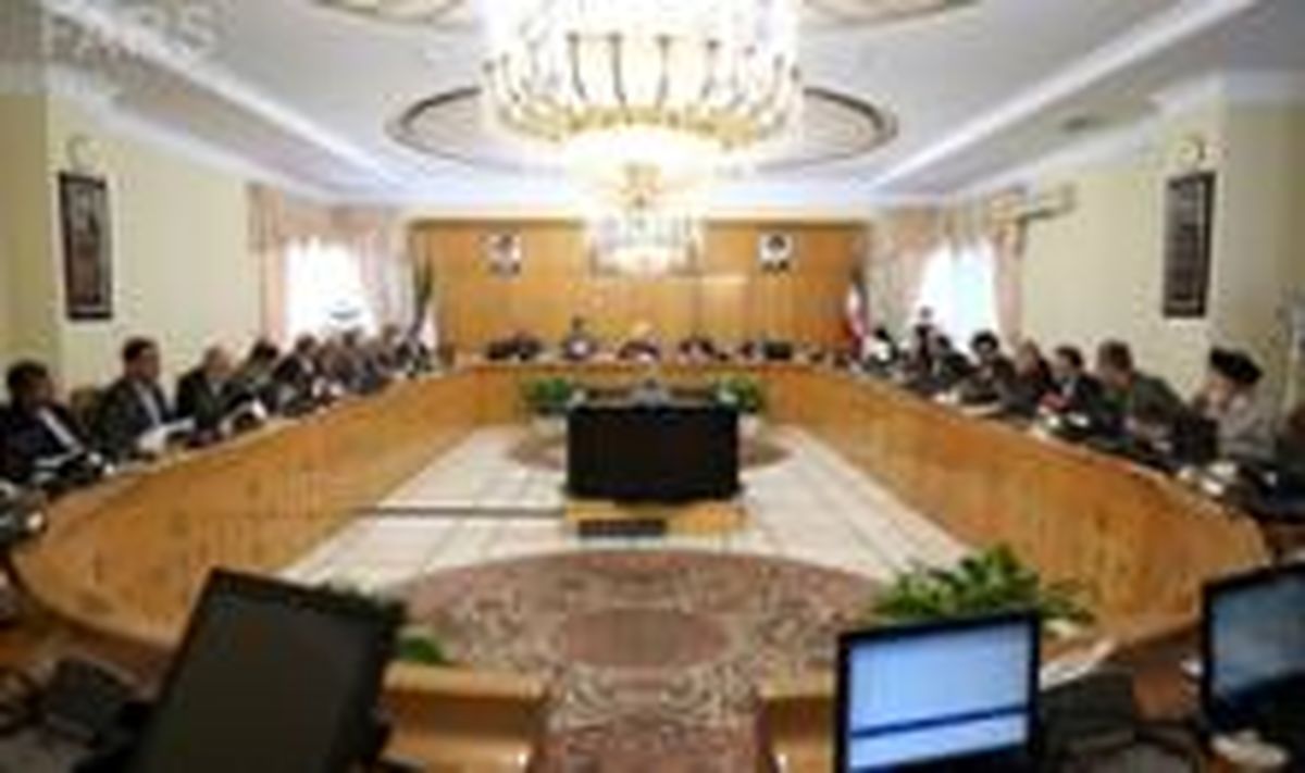 ابلاغ آیی نامه اجرایی رابطه مالی دولت و وزارت نفت در سال ۹۳ / واریز همه درآمدهای نفتی به خزانه