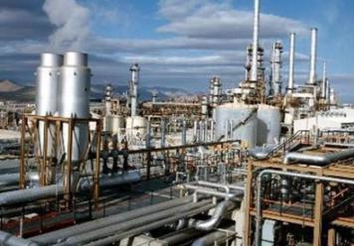 آیین نامه تخفیف پلکانی قیمت پایه خوراک گاز پتروشیمی ها تصویب شد