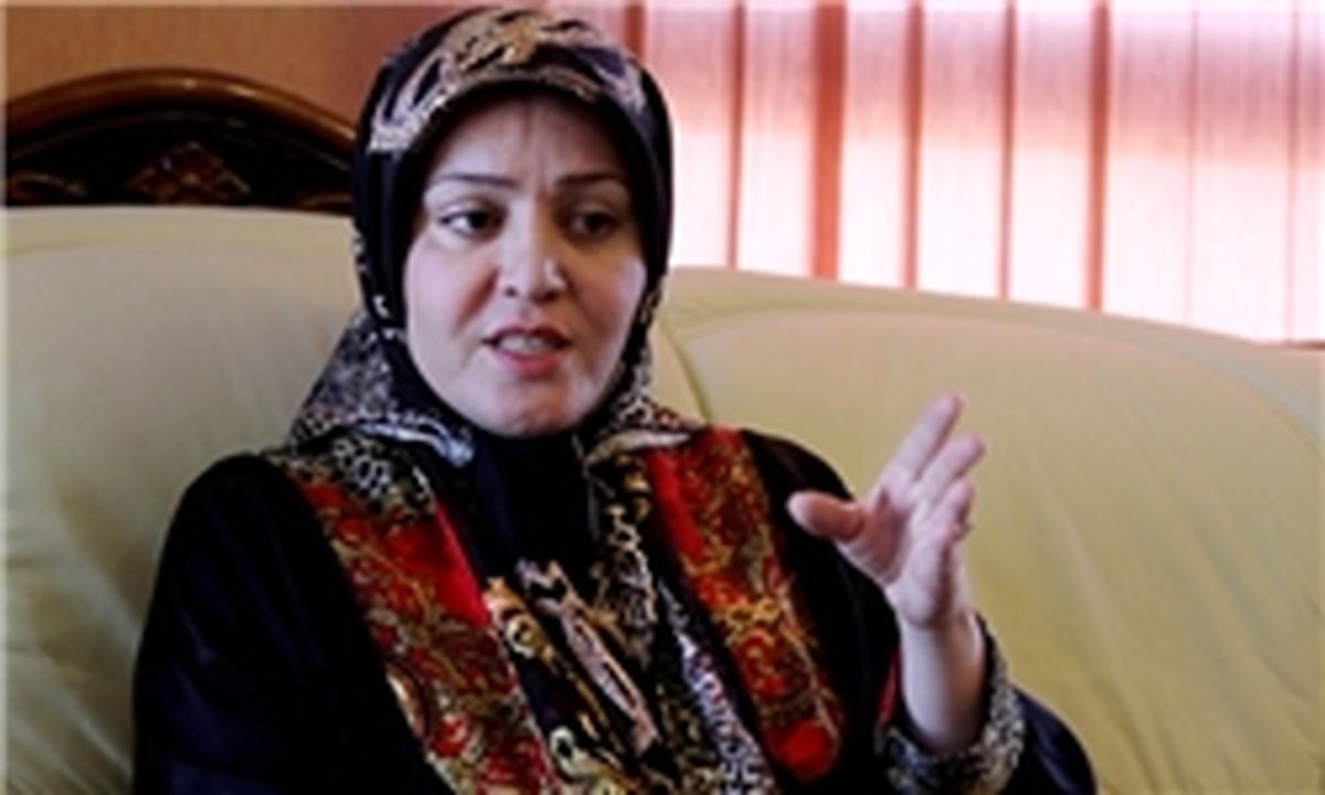 اختلاف نظر دانشور و وزیر اقتصاد درمورد موجودی خزانه