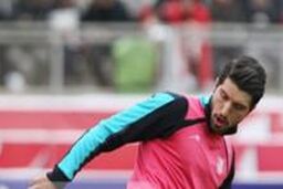 انصاری فرد و لک ساعت ۲۲ عازم عربستان می شوند