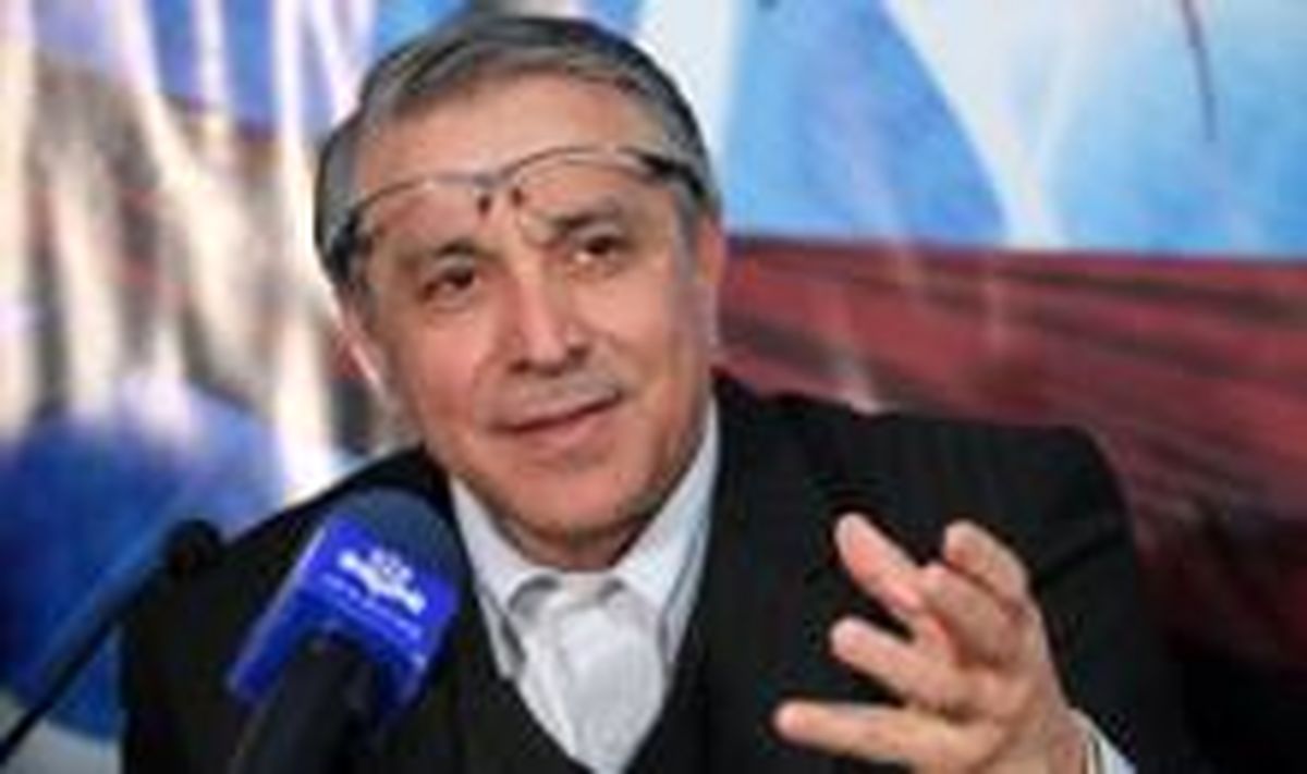 توافقنامه ژنو رفاه مردم را فراهم نمی کند / ما را بین سازش و جنگ قرار ندهید