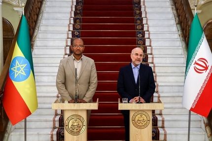 قالیباف: همواره به‌دنبال توسعه روابط با کشورهای آفریقایی هستیم