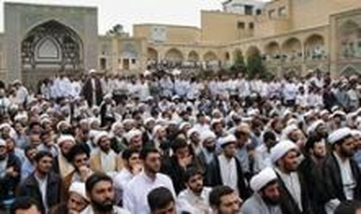 تجمع طلاب حوزه های علمیه در اعتراض به بیانیه اتحادیه اروپا