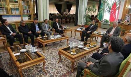 پیام رسانهای داخلی جایگزین مشابه خارجی می شوند
