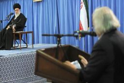 دامن زدن به اختلافات مذهبی کفران نعمت و تیز کردن شمشیر دشمن است / در جلسات دینی به کینه ورزی های مذهبی دامن نزنید