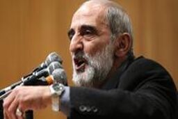 مسئولانی که می خواهند مانع از سر راه تانک های دشمن بردارند!