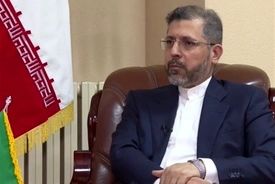 خطیب زاده: برنامه هسته‌ای صلح‌آمیز ایران تعطیل ناپذیر است
