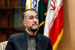 امیرعبداللهیان: ظریف به ما یاد داد که می توان بدون هیچ امکاناتی یک دیپلمات موفق بود
