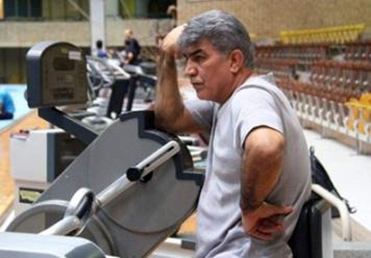 بابک: کادرفنی برخی کشتی گیران را تحریک به رفتن کرد