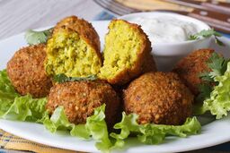 طرز تهیه فلافل بازاری جنوبی به همراه سس مخصوص آن