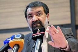 جریانهای سیاسی در آستانه فروپاشی قرار گرفته است / عده ای نامحرم در اداره کشور نفوذ کرده اند