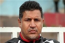 نمی‌دانم این آقا از کجا آمده است