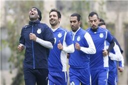 استقلال با ۷ بازیکن تمرین کرد