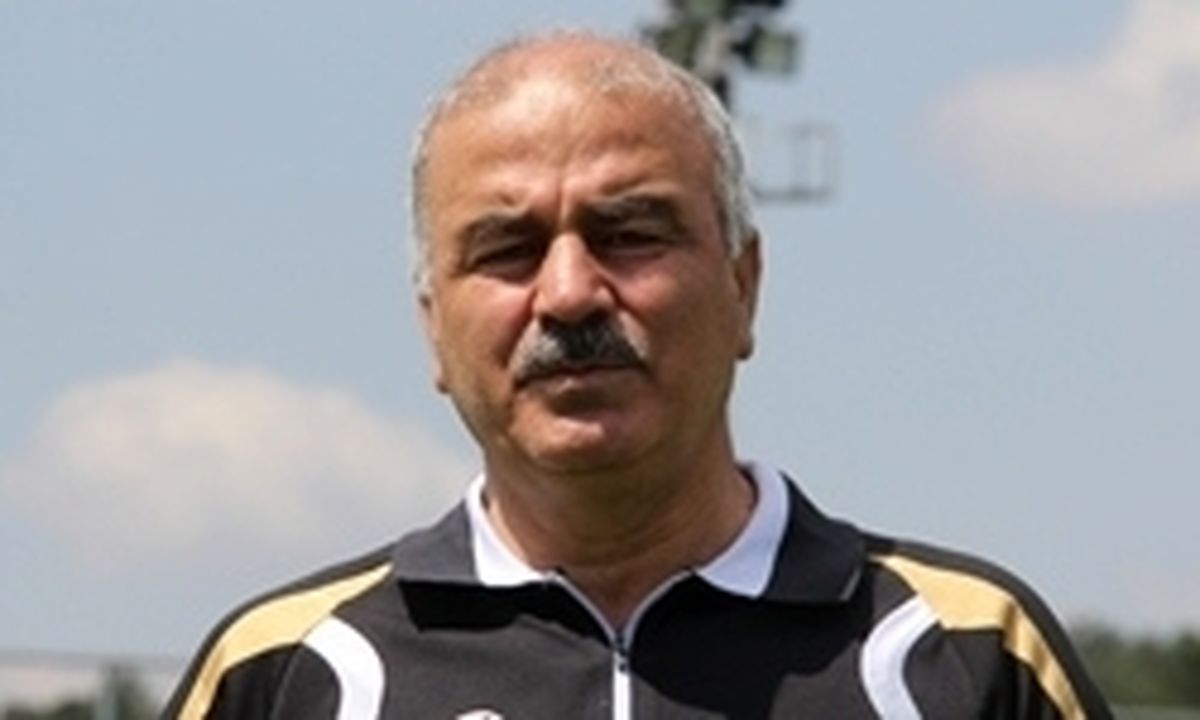 " رضایت‌نامه انصاری‌فرد را می گیریم "