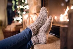 دلایلی که شما رو ترغیب به پوشیدن پاپوش و جوراب زمستانی می کنه