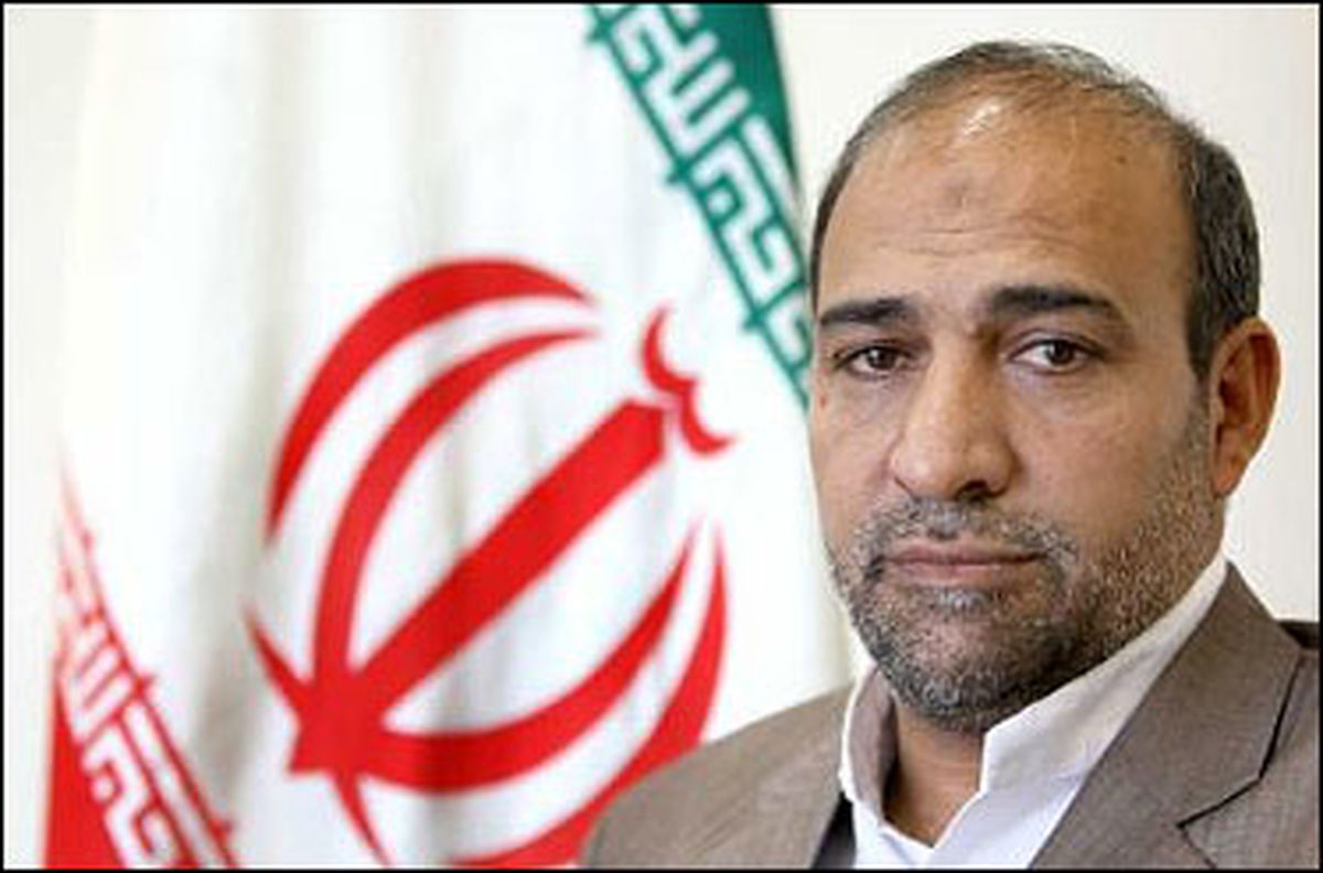 تدارک مجلس برای مراسم تجلیل از احمدینژاد
