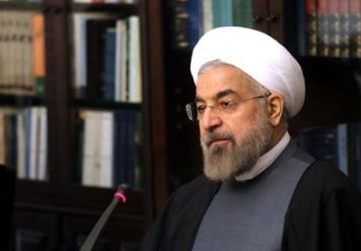 کسانی که مدعی دور زدن تحریم ها بودند ملت و منافع ملی را دور زدند