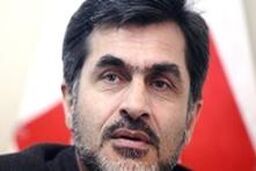 نمایندگان خانواده های زندان اوین شایعات شنیده شده از این طرف و آن طرف را دلیل اعتراض خود می دانستند
