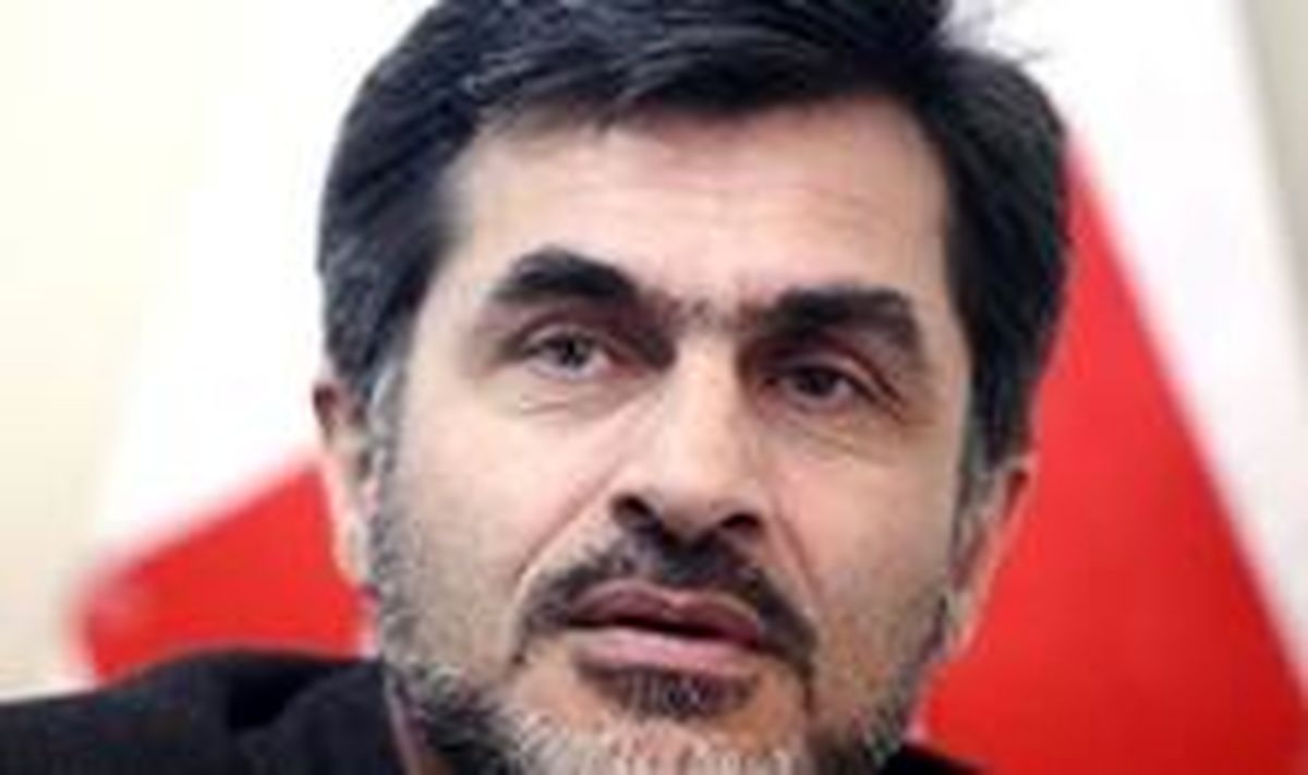 نمایندگان خانواده های زندان اوین شایعات شنیده شده از این طرف و آن طرف را دلیل اعتراض خود می دانستند