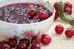 طرز تهیه کمپوت گیلاس فوری به سبک بازاری