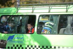 والدین درگیر چالش رساندن دانش‌آموزان به مدرسه