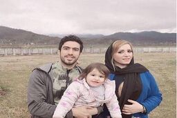 خسرو حیدری با همسر و دخترش رویت شد/عکس