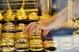 مسدودی حساب طلافروشان برای کنترل قیمت‌ها / لازم است حساب طلافروشان هر چه زودتر بازگشایی شود!