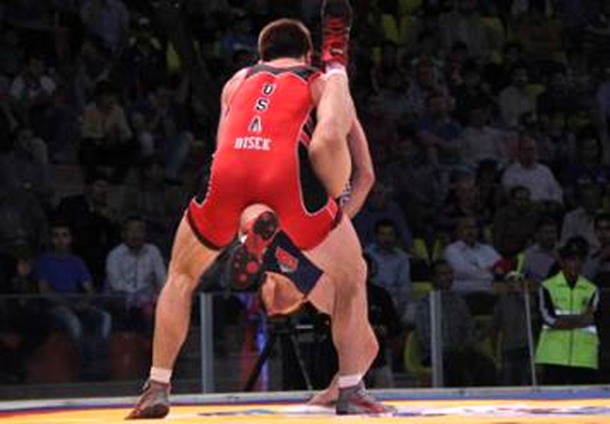 یک دقیقه سکوت به احترام جان باختگان حوادثکره جنوبی و ترکیه